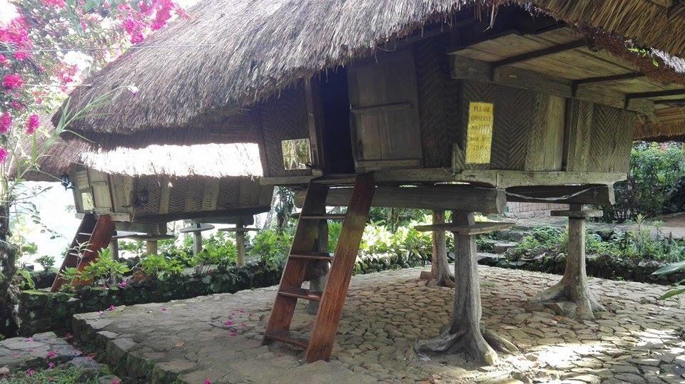 Native Village Inn 바나우에 외부 사진
